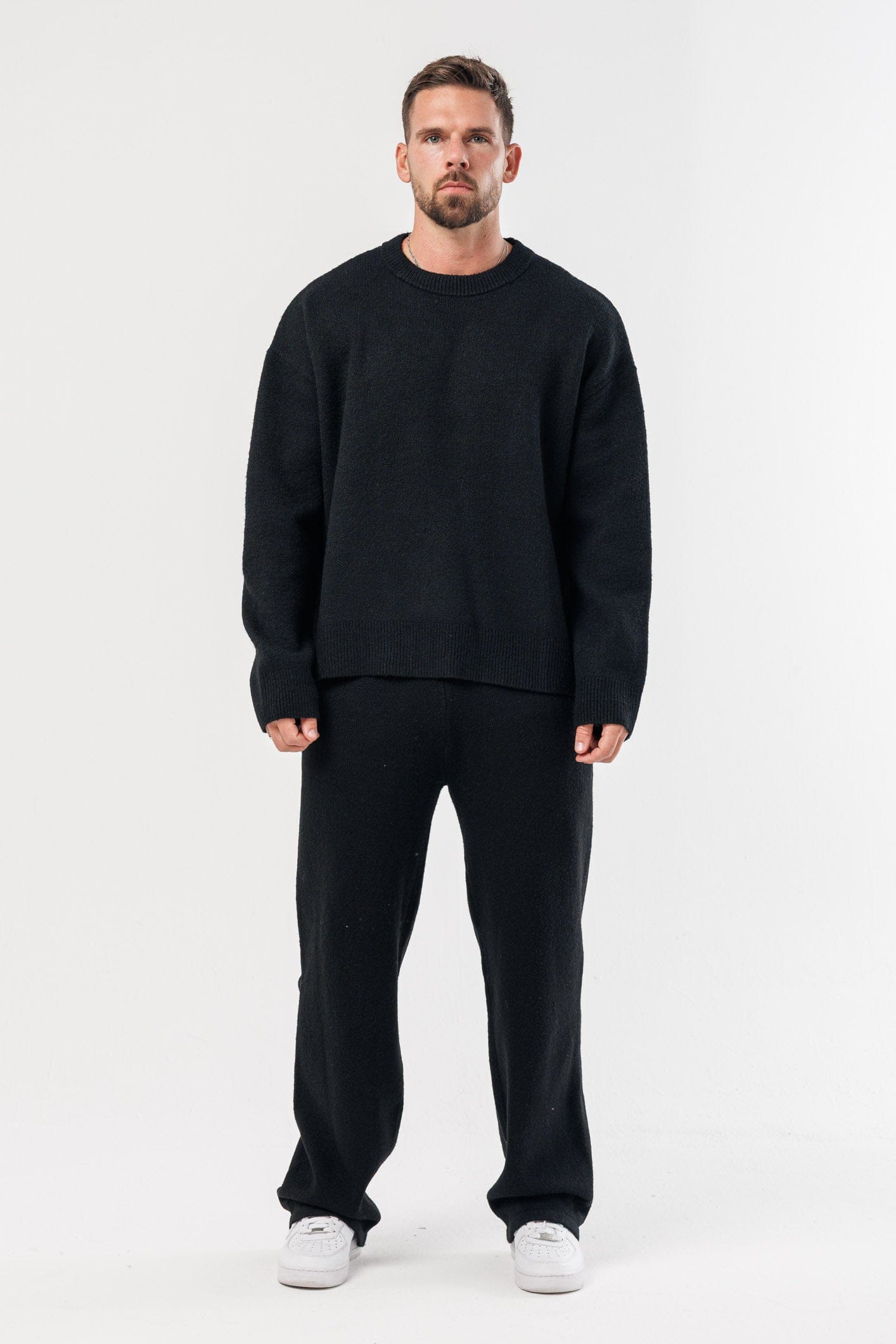 KNIT SWEATER - BLACK